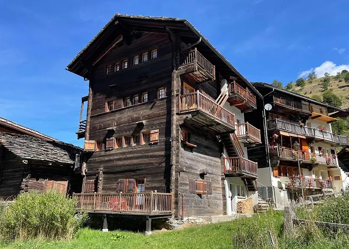 The Amethyst Apartment *